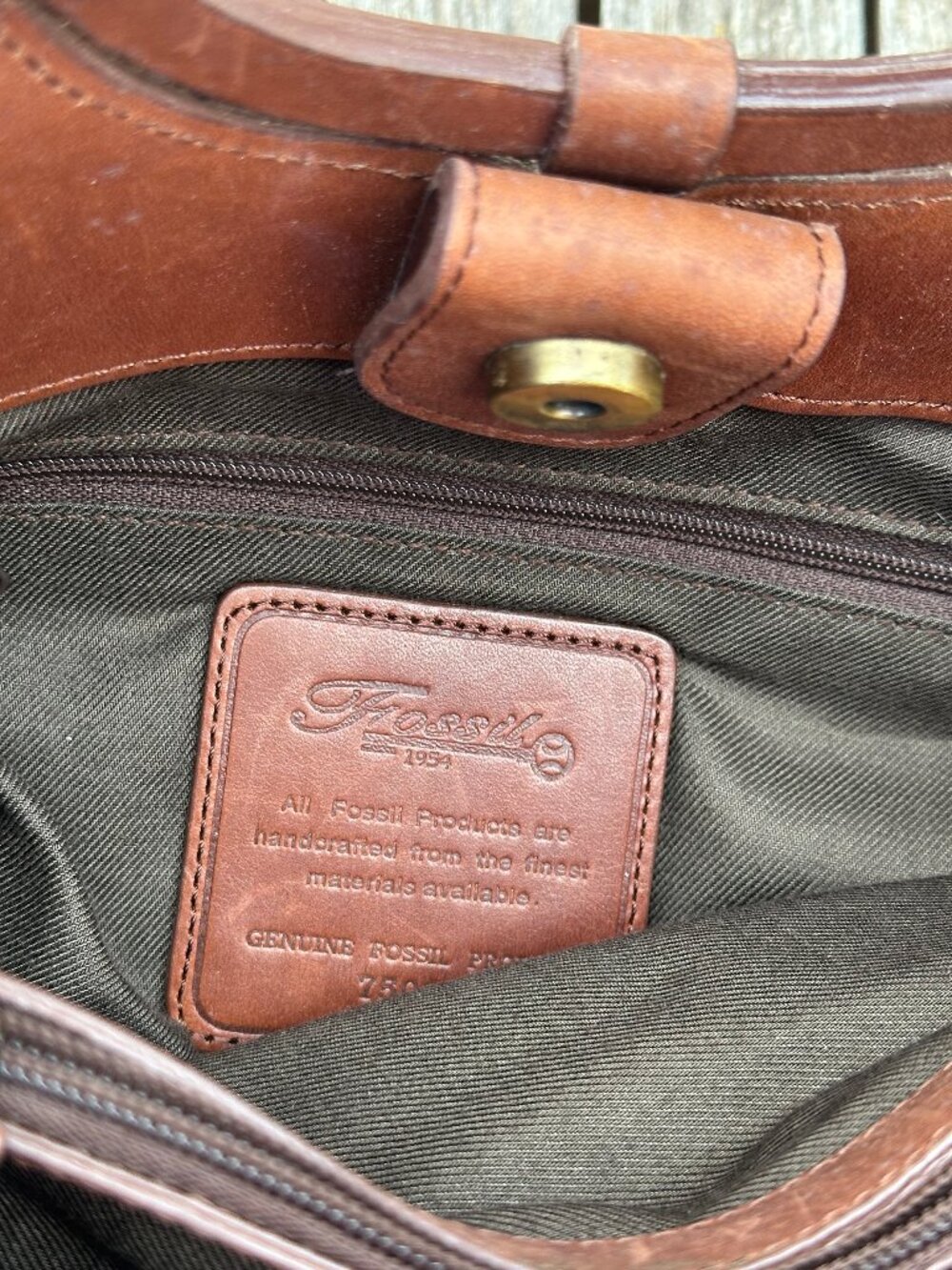 Fossil brand raffia and genuine leather crossbody handbag - Picture 3 of 6